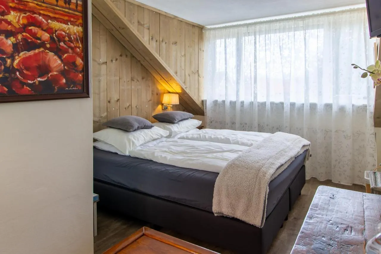 B&B Aan Het Park Eindhoven Bed and breakfast