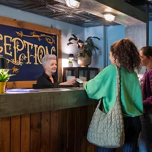 Stayokay - Blue Collar Hotel Eindhoven