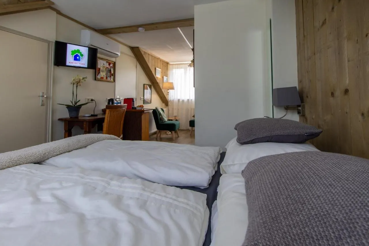 Panzió B&B Aan Het Park Eindhove